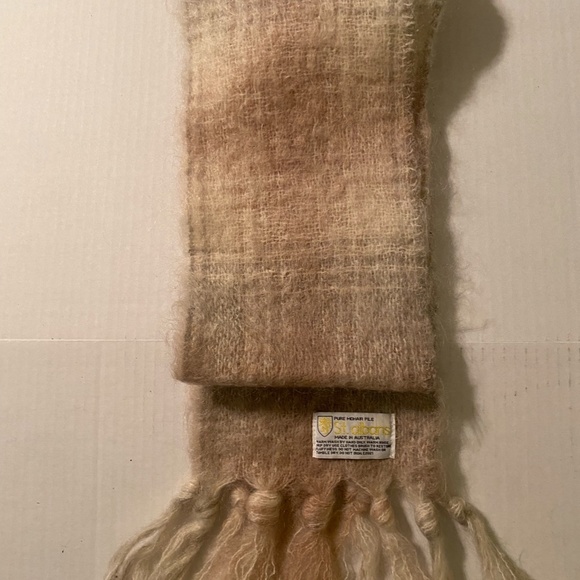 Vintage Mohair Wool Scarf - St Albans Australia - Picture 3 of 6